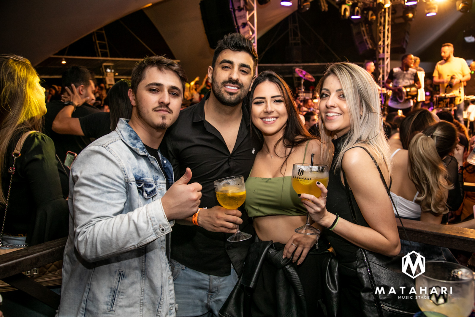 Sambacana com Turma do Pagode